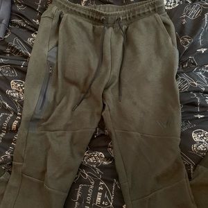 Peak Velocity Joggers